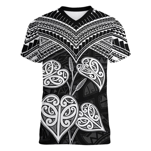 Black New Zealand Kawakawa Maori Ngaru Women V-Neck T-Shirt