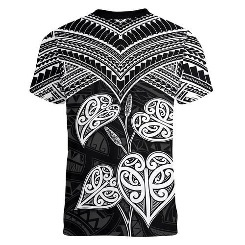 Black New Zealand Kawakawa Maori Ngaru Women V-Neck T-Shirt