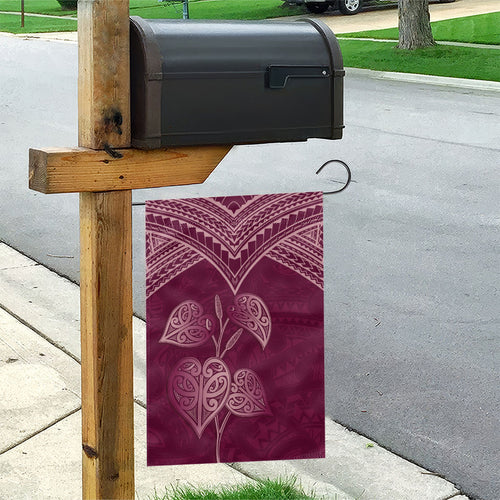 Burgundy New Zealand Kawakawa Maori Ngaru Garden Flag