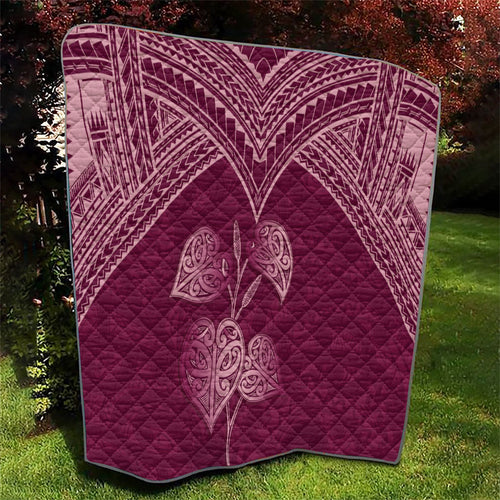 Burgundy New Zealand Kawakawa Maori Ngaru Quilt