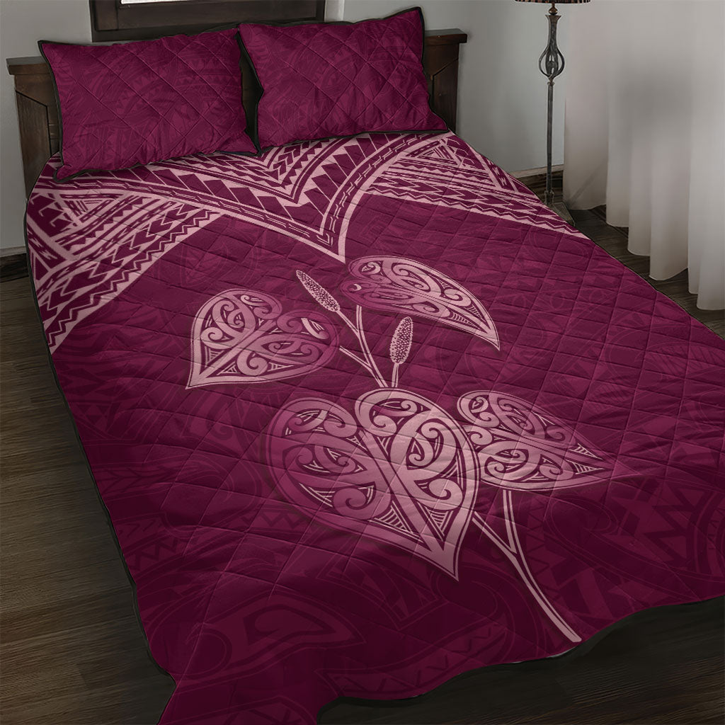 Burgundy New Zealand Kawakawa Maori Ngaru Quilt Bed Set