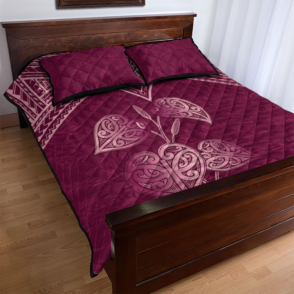 Burgundy New Zealand Kawakawa Maori Ngaru Quilt Bed Set