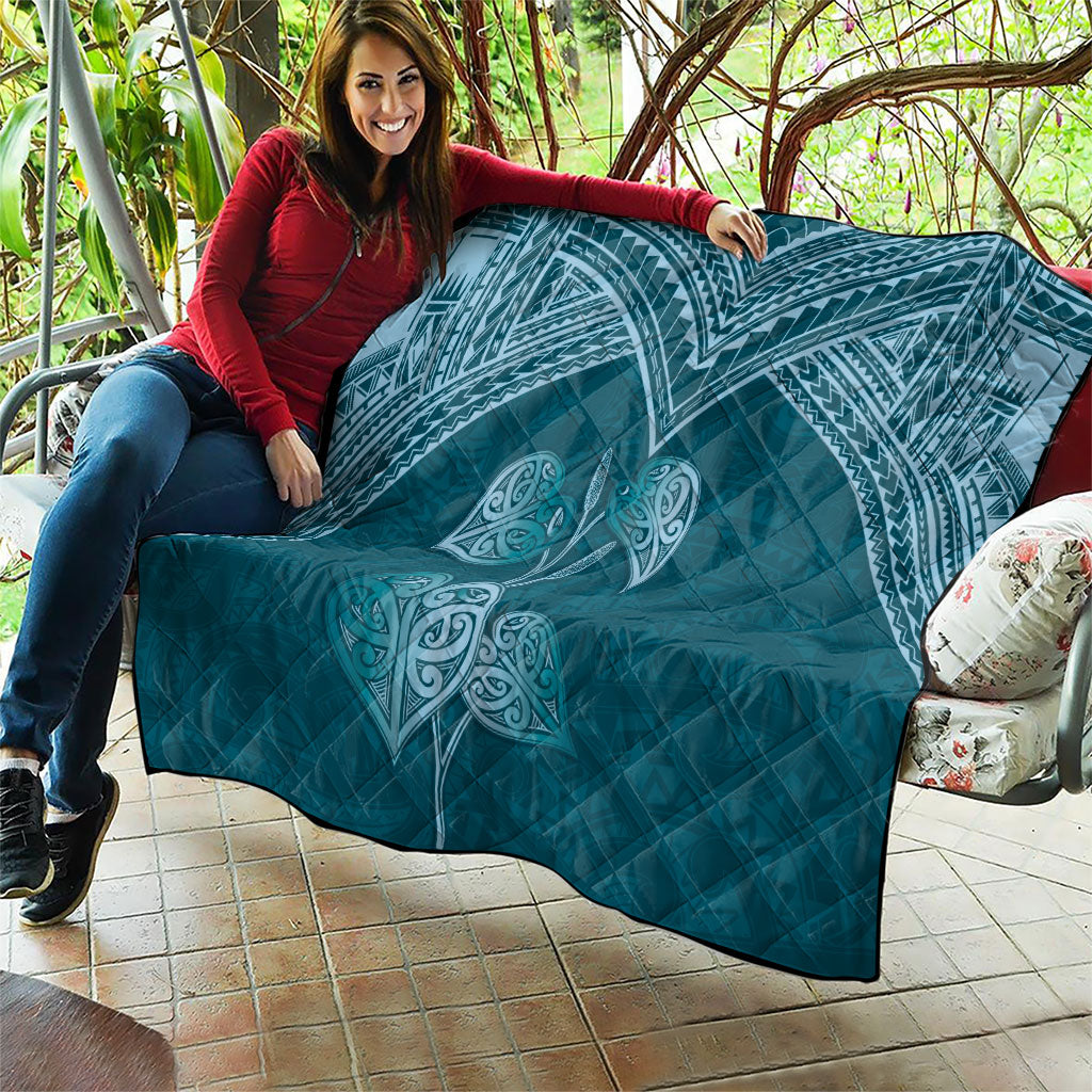 Cyan New Zealand Kawakawa Maori Ngaru Quilt