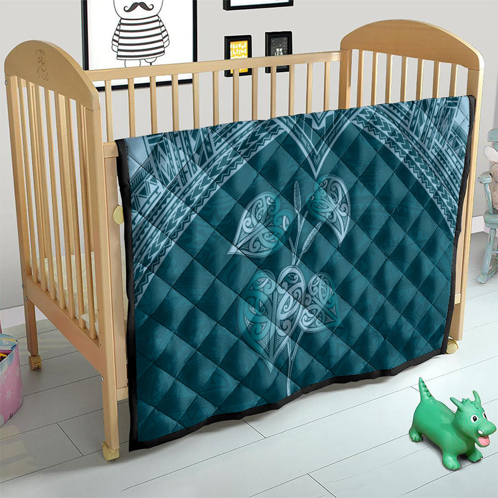 Cyan New Zealand Kawakawa Maori Ngaru Quilt