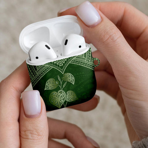 Green New Zealand Kawakawa Maori Ngaru AirPods Case