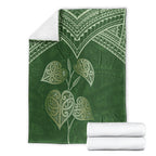 Green New Zealand Kawakawa Maori Ngaru Blanket