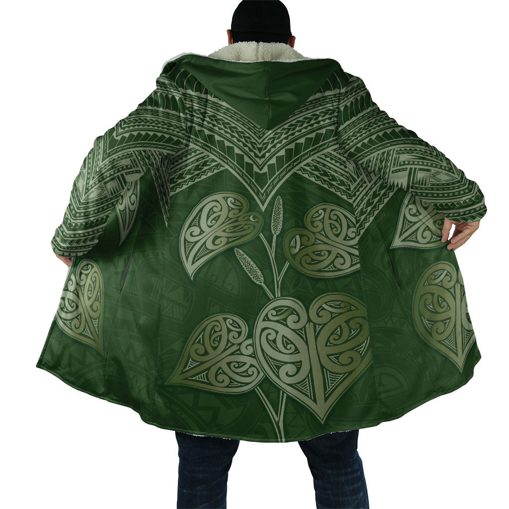 Green New Zealand Kawakawa Maori Ngaru Cloak
