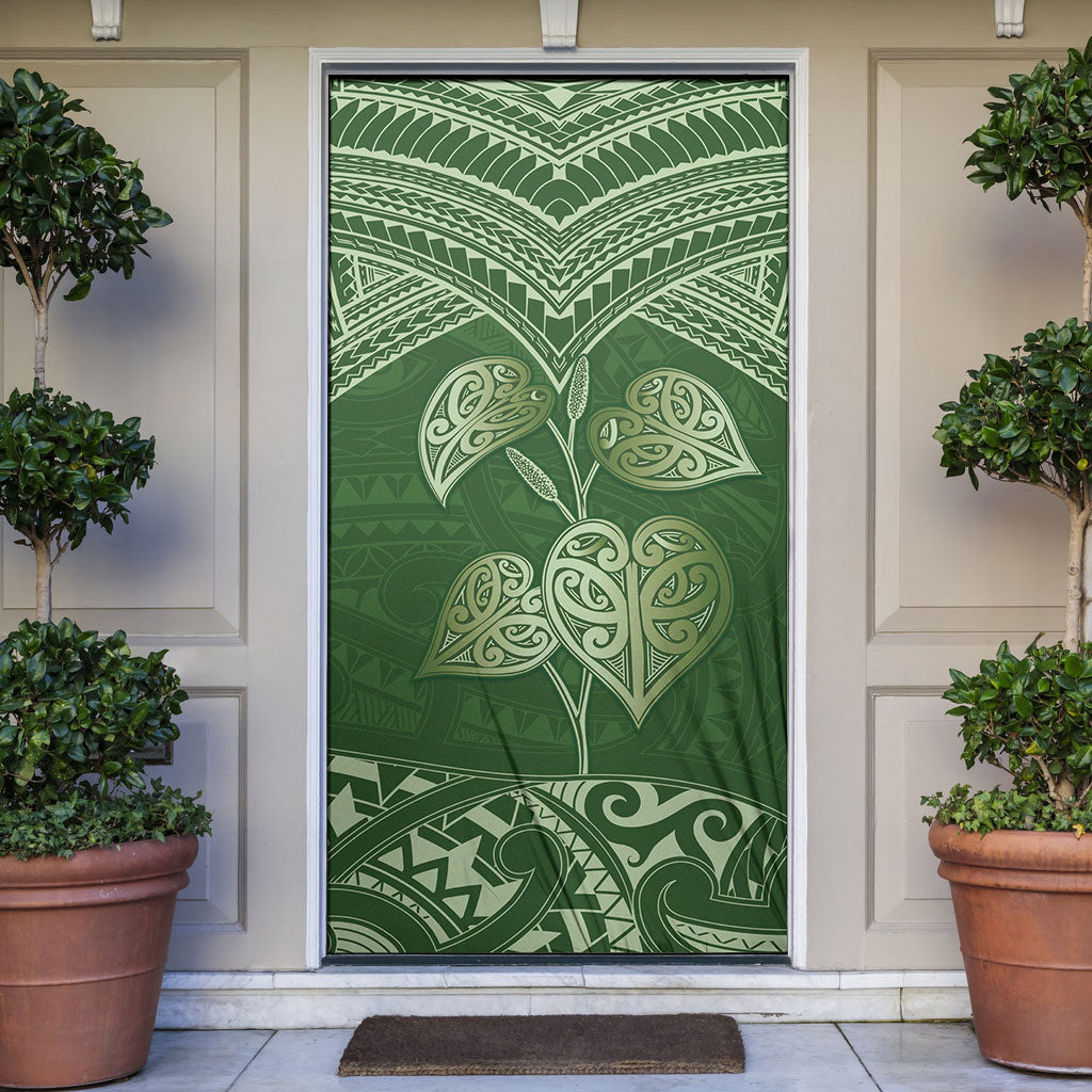 Green New Zealand Kawakawa Maori Ngaru Door Cover