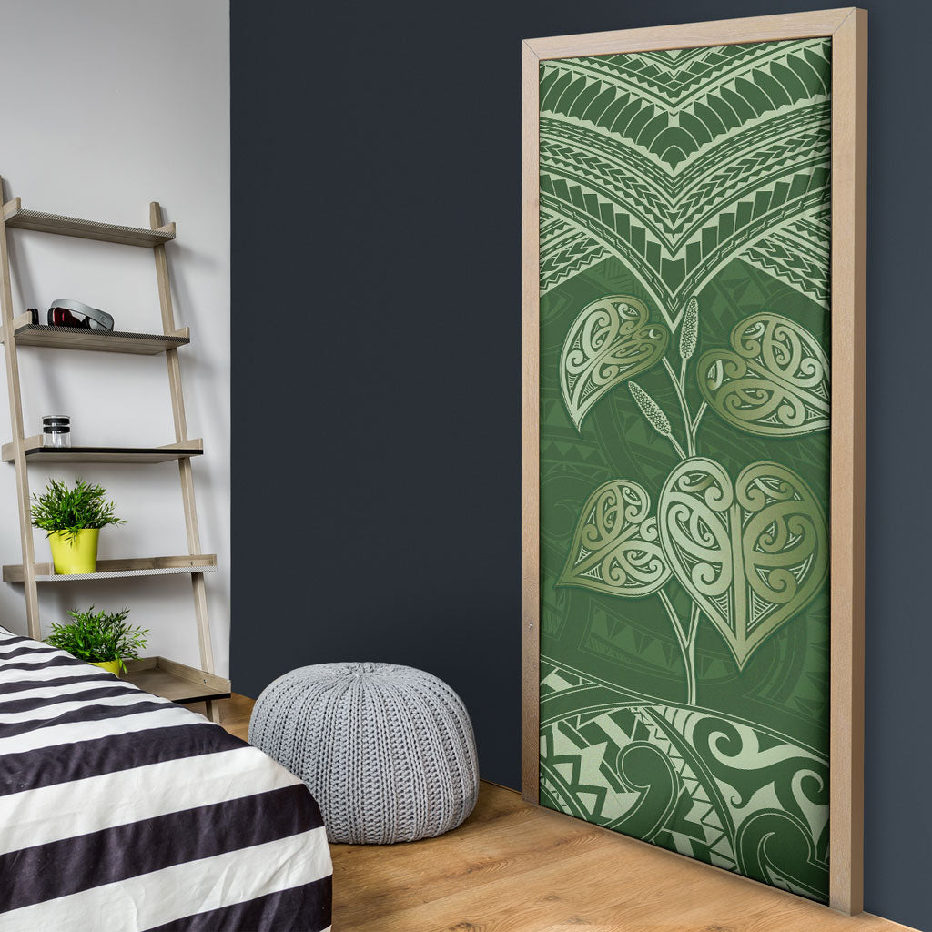 Green New Zealand Kawakawa Maori Ngaru Door Cover