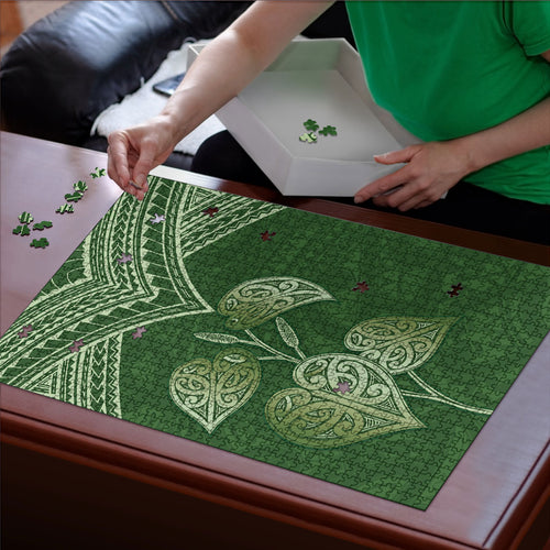 Green New Zealand Kawakawa Maori Ngaru Puzzle