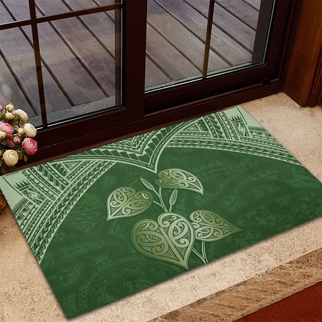 Green New Zealand Kawakawa Maori Ngaru Rubber Doormat