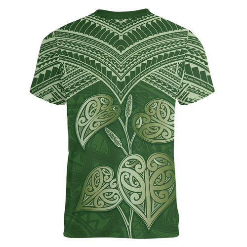 Green New Zealand Kawakawa Maori Ngaru Women V-Neck T-Shirt