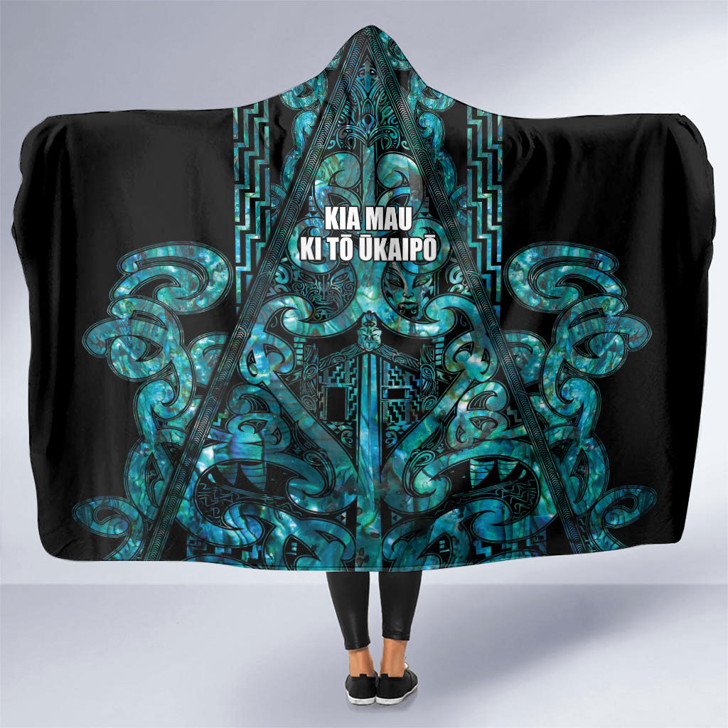 Maori Language Week Hooded Blanket Kia Mau Ki To Ukaipo Paua Shell Color