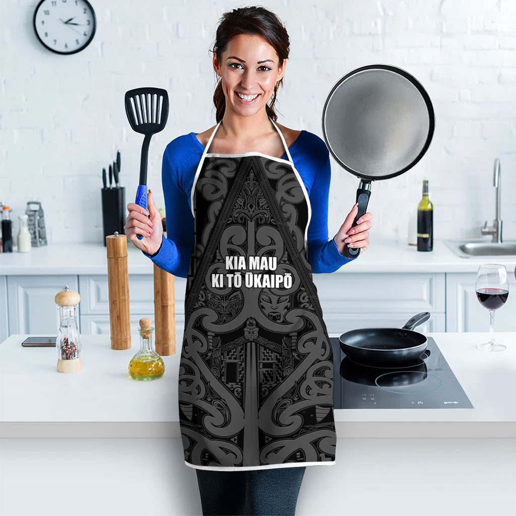 Maori Language Week Apron Kia Mau Ki To Ukaipo Grey Color