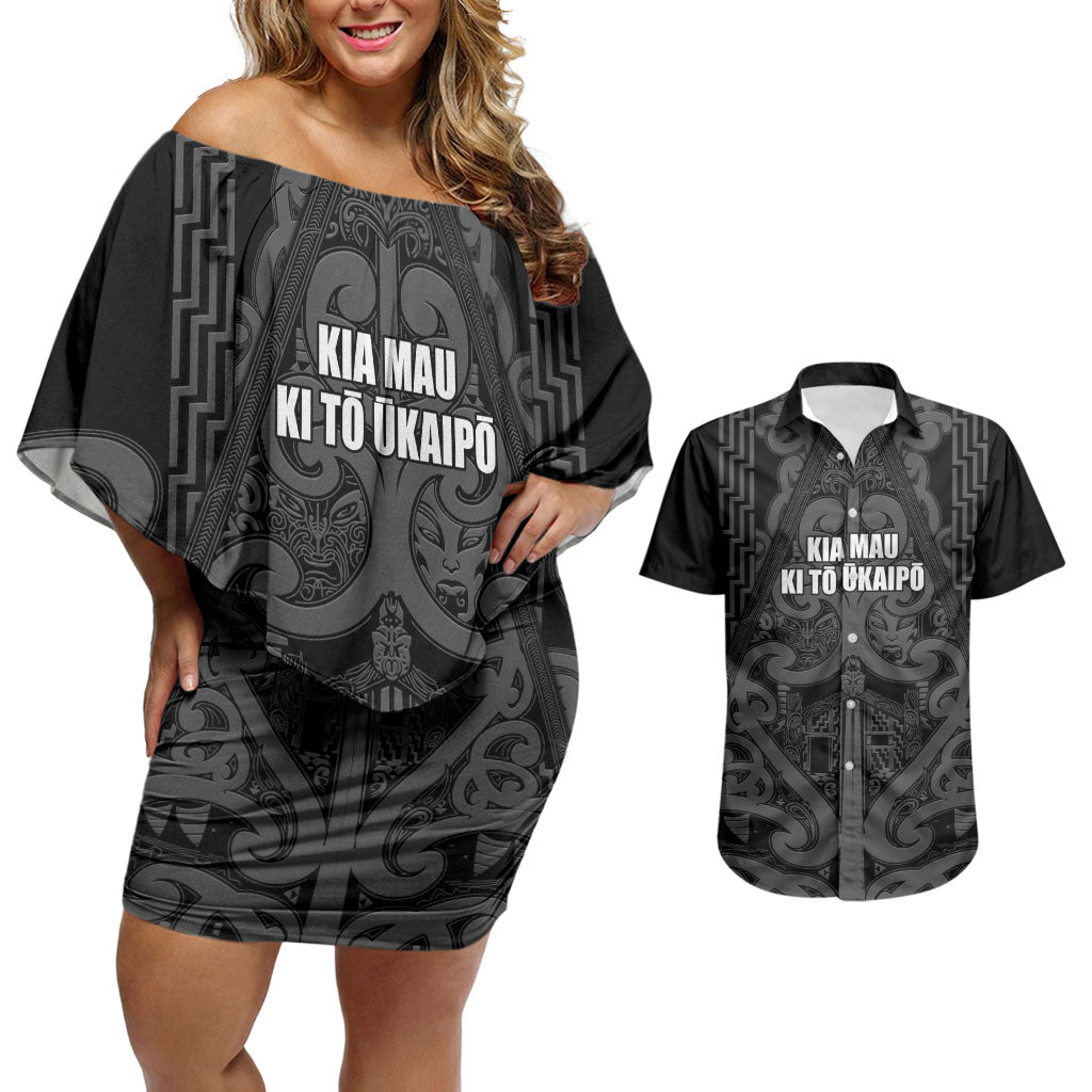 Maori Language Week Personalised Couples Matching Off Shoulder Short Dress and Hawaiian Shirt Kia Mau Ki To Ukaipo Grey Color