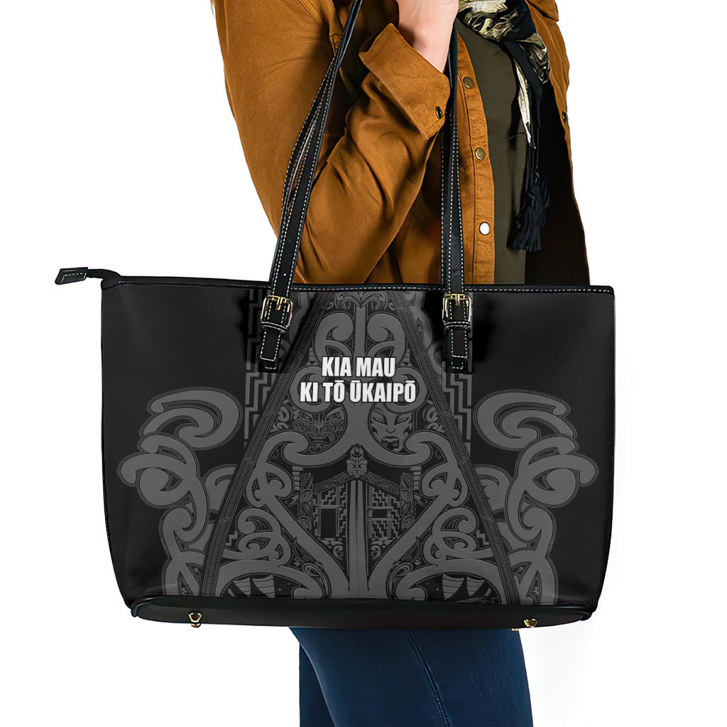 Maori Language Week Leather Tote Bag Kia Mau Ki To Ukaipo Grey Color