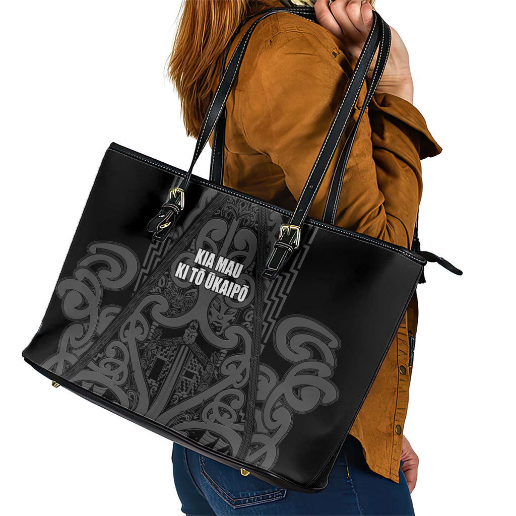 Maori Language Week Leather Tote Bag Kia Mau Ki To Ukaipo Grey Color