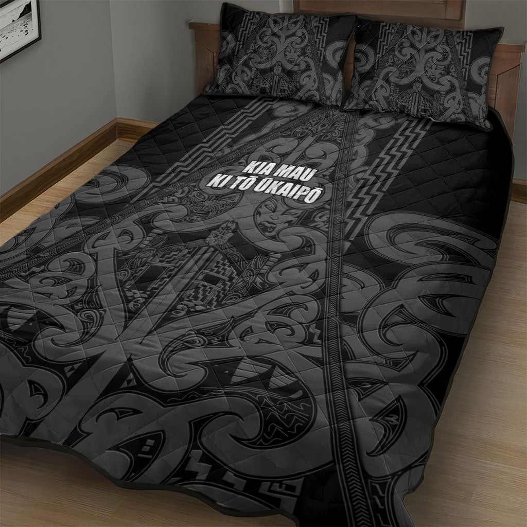 Maori Language Week Quilt Bed Set Kia Mau Ki To Ukaipo Grey Color