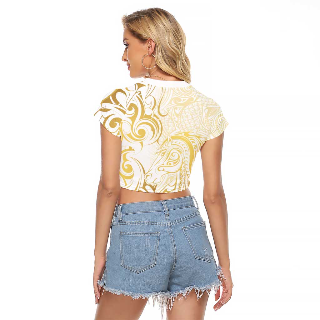 Gold And White Aoteara Horse Racing Raglan Cropped T Shirt NZ Maori Pattern