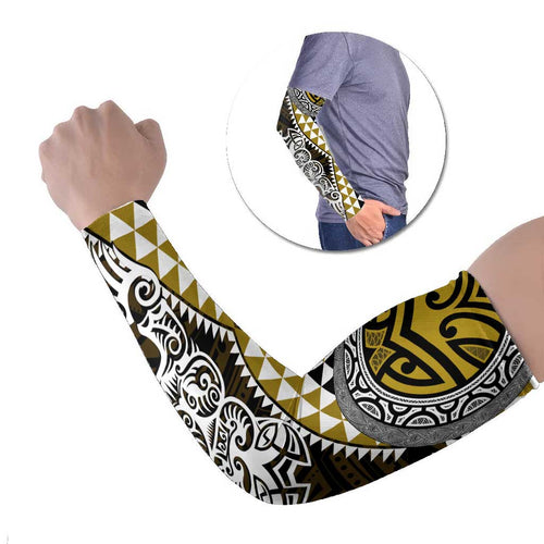 Yellow Aotearoa Niho Taniwha Arm Sleeves Maori Mythology Tooth - Taniko Motifs - Aussie Hoodie