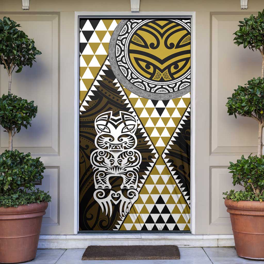 Yellow Aotearoa Niho Taniwha Door Cover Maori Mythology Tooth - Taniko Motifs - Aussie Hoodie