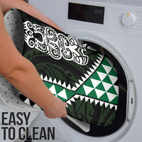 Green Aotearoa Niho Taniwha Bathroom Set Maori Mythology Tooth - Taniko Motifs - Aussie Hoodie