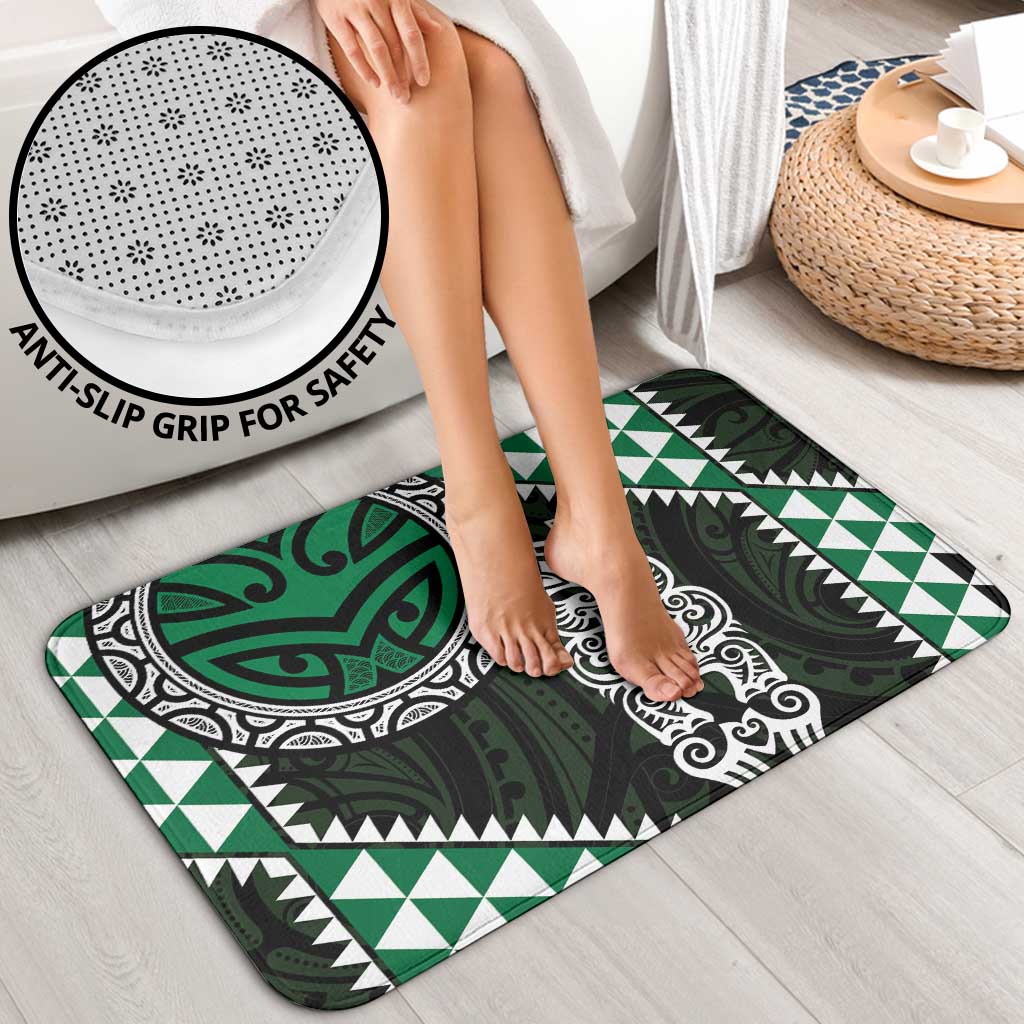 Green Aotearoa Niho Taniwha Bathroom Set Maori Mythology Tooth - Taniko Motifs - Aussie Hoodie