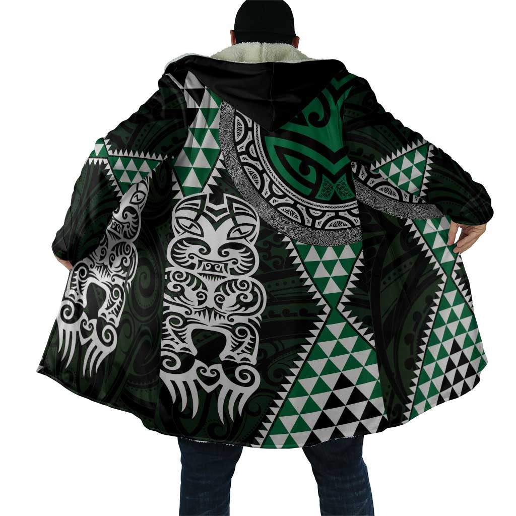 Green Aotearoa Niho Taniwha Cloak Maori Mythology Tooth - Taniko Motifs - Aussie Hoodie