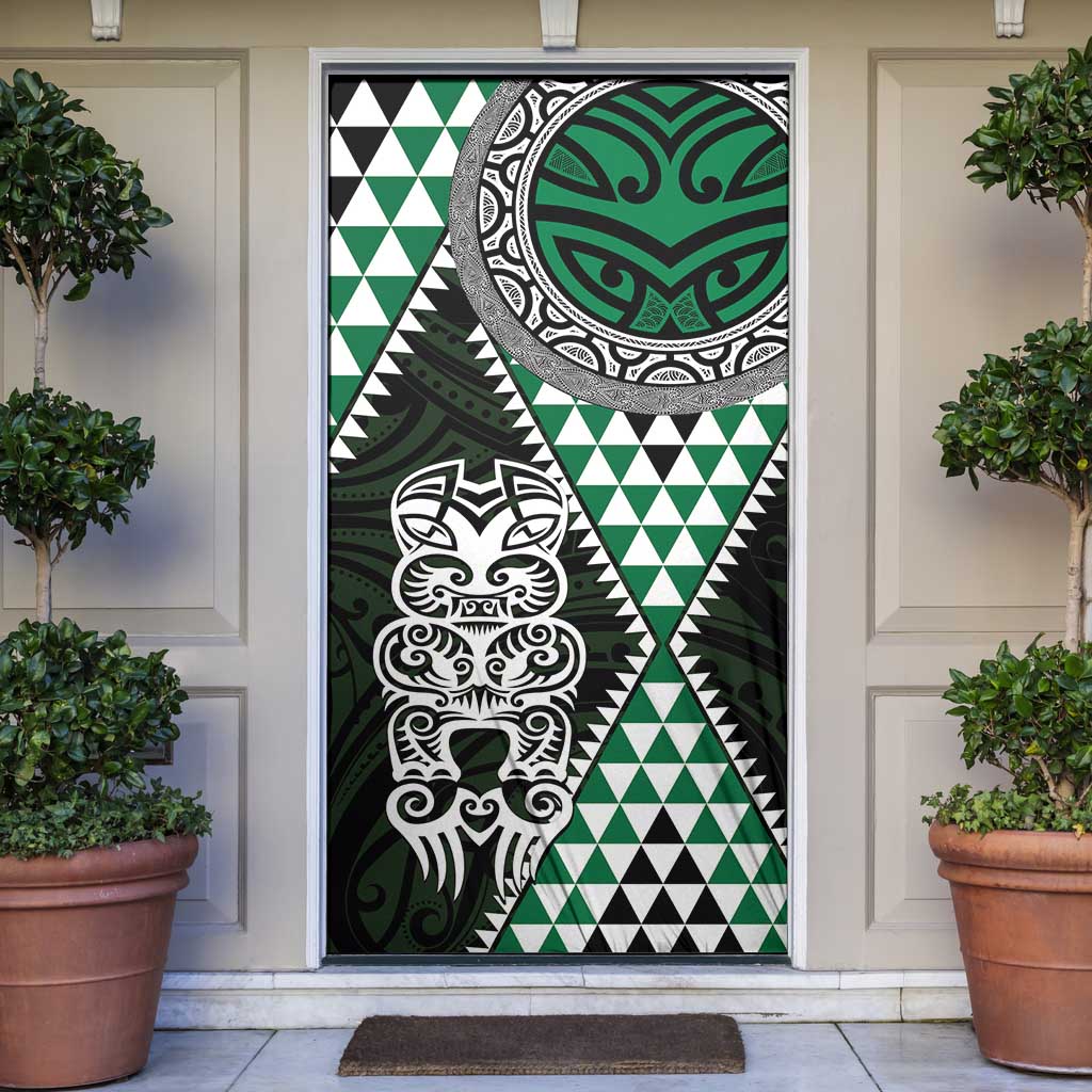 Green Aotearoa Niho Taniwha Door Cover Maori Mythology Tooth - Taniko Motifs - Aussie Hoodie