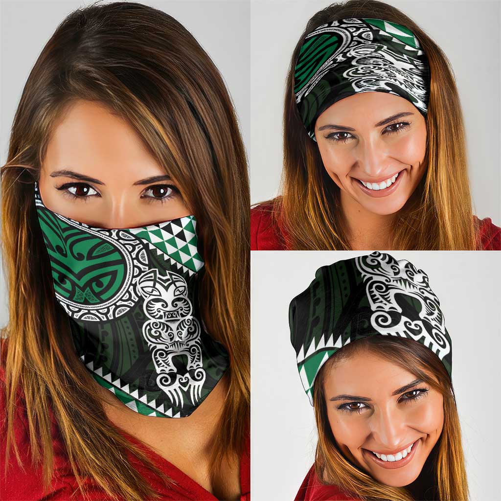 Green Aotearoa Niho Taniwha Neck Gaiter Maori Mythology Tooth - Taniko Motifs - Aussie Hoodie
