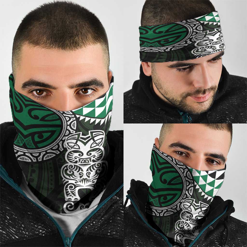 Green Aotearoa Niho Taniwha Neck Gaiter Maori Mythology Tooth - Taniko Motifs - Aussie Hoodie