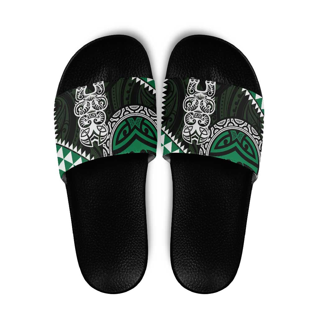 Green Aotearoa Niho Taniwha Slide Sandals Maori Mythology Tooth - Taniko Motifs - Aussie Hoodie