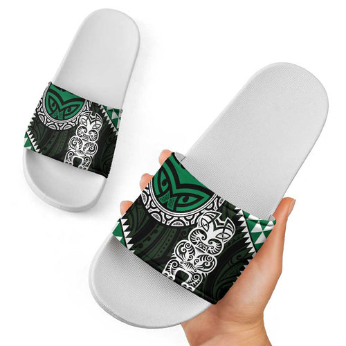 Green Aotearoa Niho Taniwha Slide Sandals Maori Mythology Tooth - Taniko Motifs - Aussie Hoodie