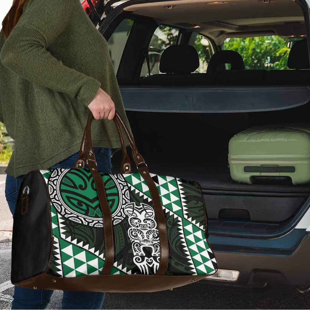 Green Aotearoa Niho Taniwha Travel Bag Maori Mythology Tooth - Taniko Motifs - Aussie Hoodie