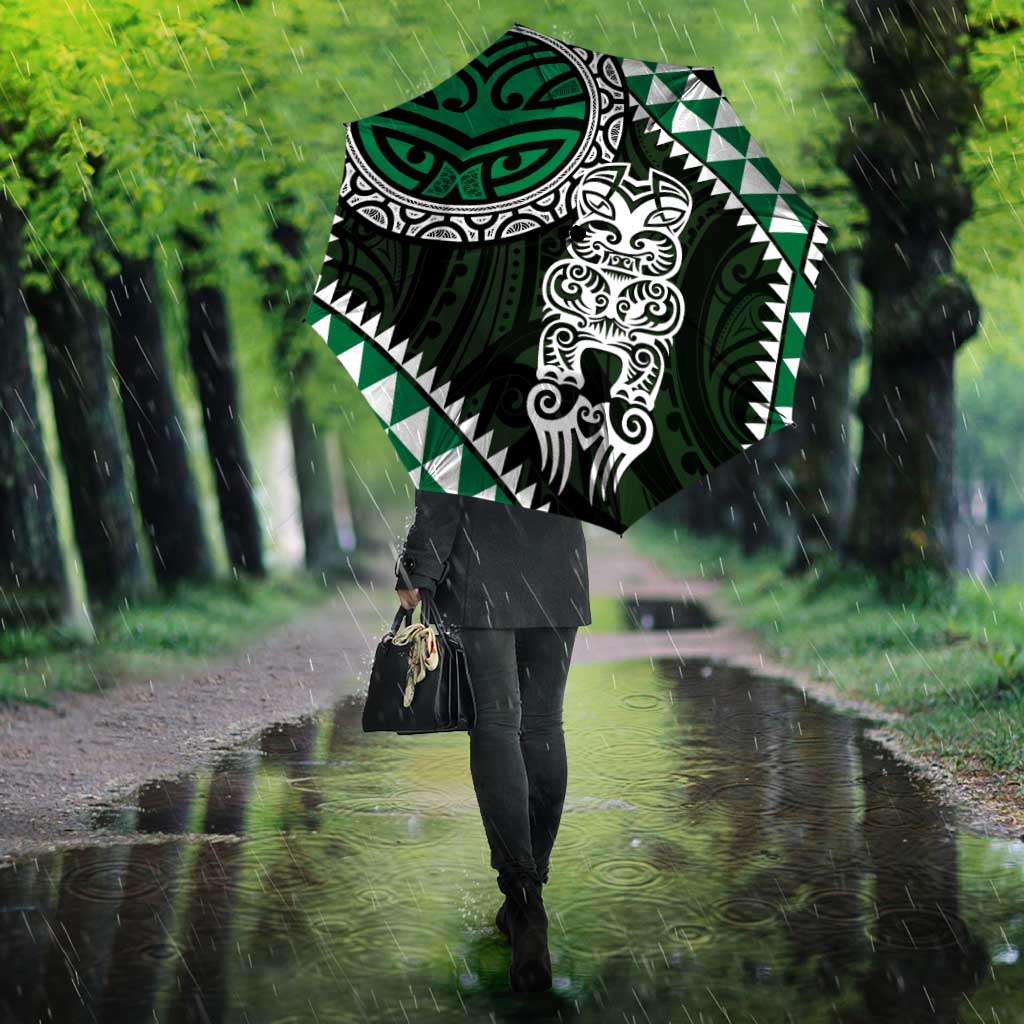 Green Aotearoa Niho Taniwha Umbrella Maori Mythology Tooth - Taniko Motifs - Aussie Hoodie