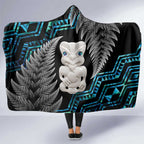 Aotearoa Taniko Paua Shell With Hei Tiki Hooded Blanket
