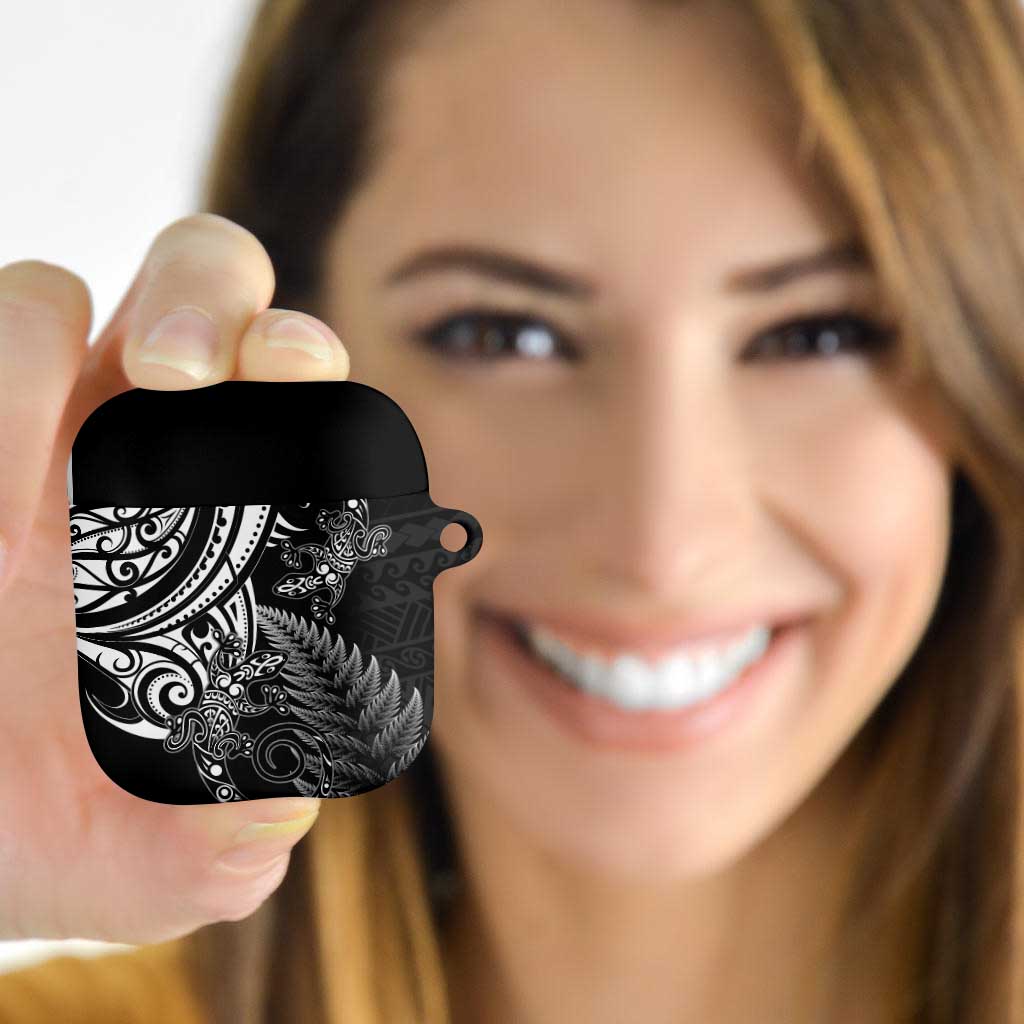 New Zealand Lizard AirPods Case Silver Fern Aotearoa Maori - Aussie Hoodie