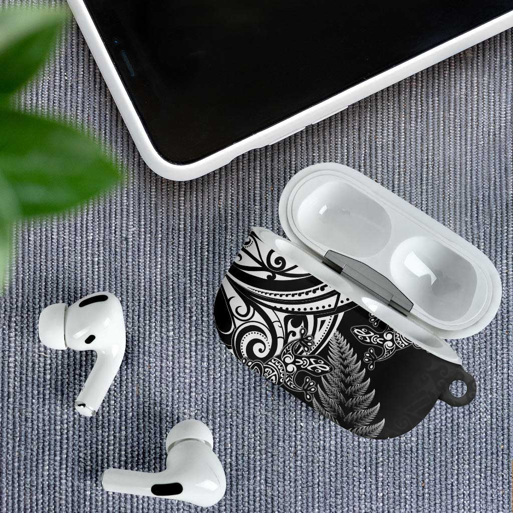 New Zealand Lizard AirPods Case Silver Fern Aotearoa Maori - Aussie Hoodie