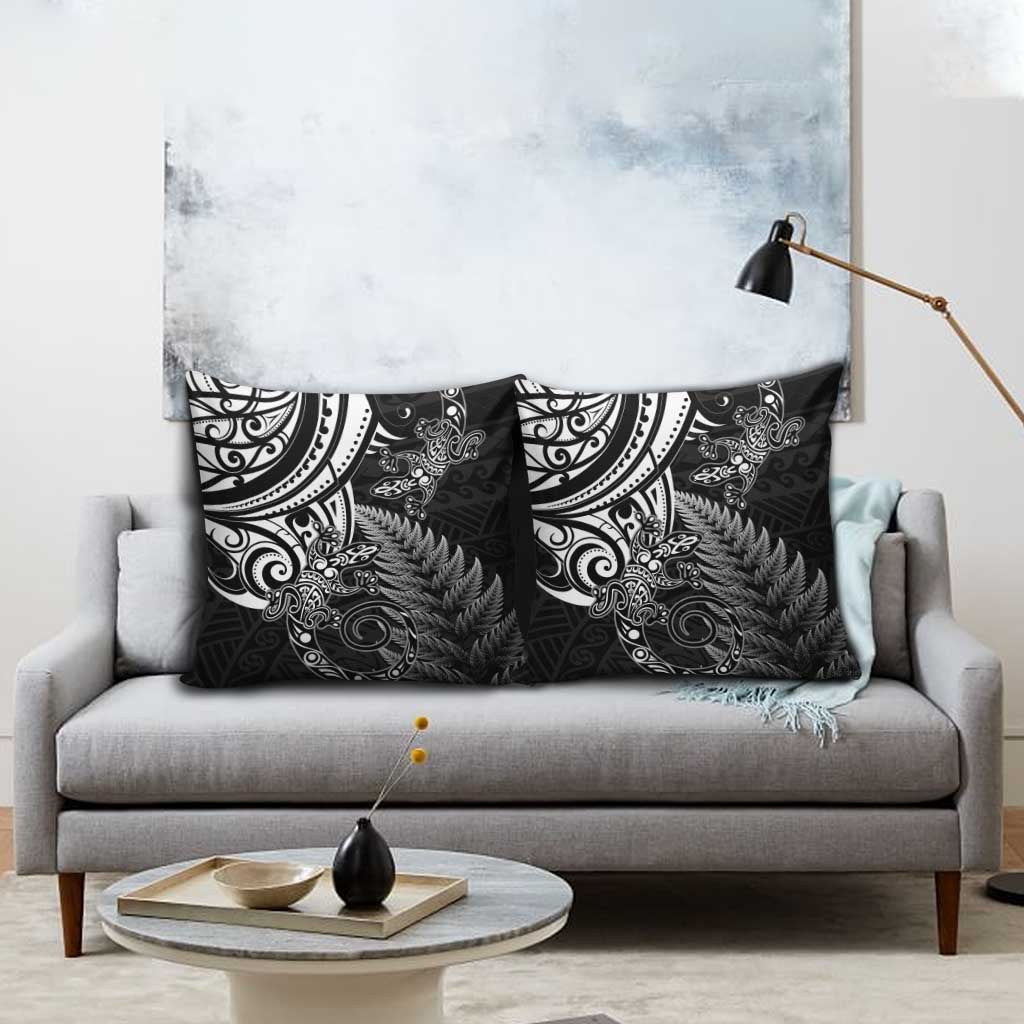 New Zealand Lizard Pillow Cover Silver Fern Aotearoa Maori - Aussie Hoodie