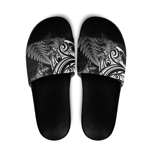 New Zealand Lizard Slide Sandals Silver Fern Aotearoa Maori - Aussie Hoodie