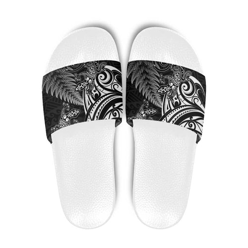 New Zealand Lizard Slide Sandals Silver Fern Aotearoa Maori - Aussie Hoodie