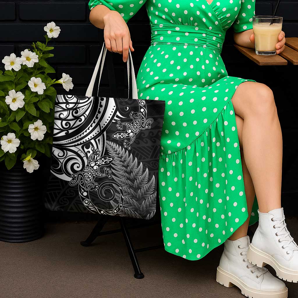 New Zealand Lizard Tote Bag Silver Fern Aotearoa Maori - Aussie Hoodie