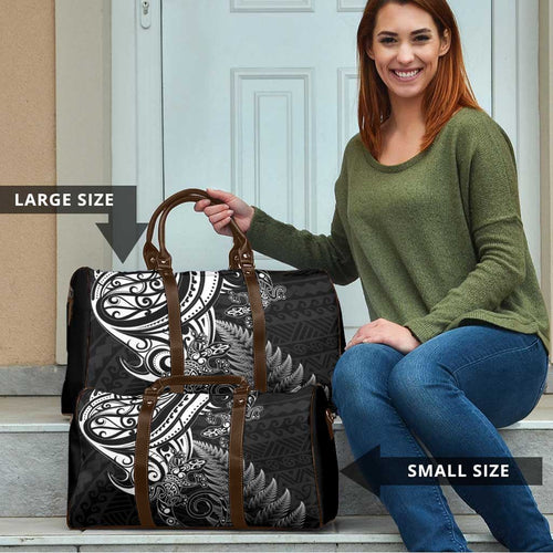 New Zealand Lizard Travel Bag Silver Fern Aotearoa Maori - Aussie Hoodie