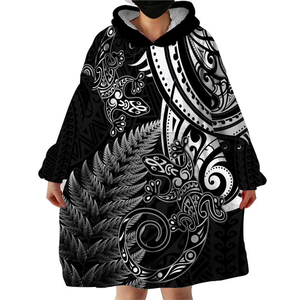 New Zealand Lizard Wearable Blanket Hoodie Silver Fern Aotearoa Maori