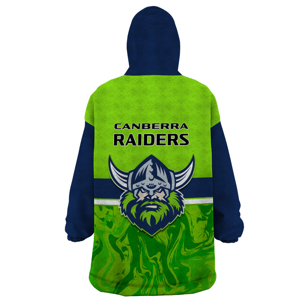 raiders-rugby-wearable-blanket-hoodie-canberra-1981-sporty-style