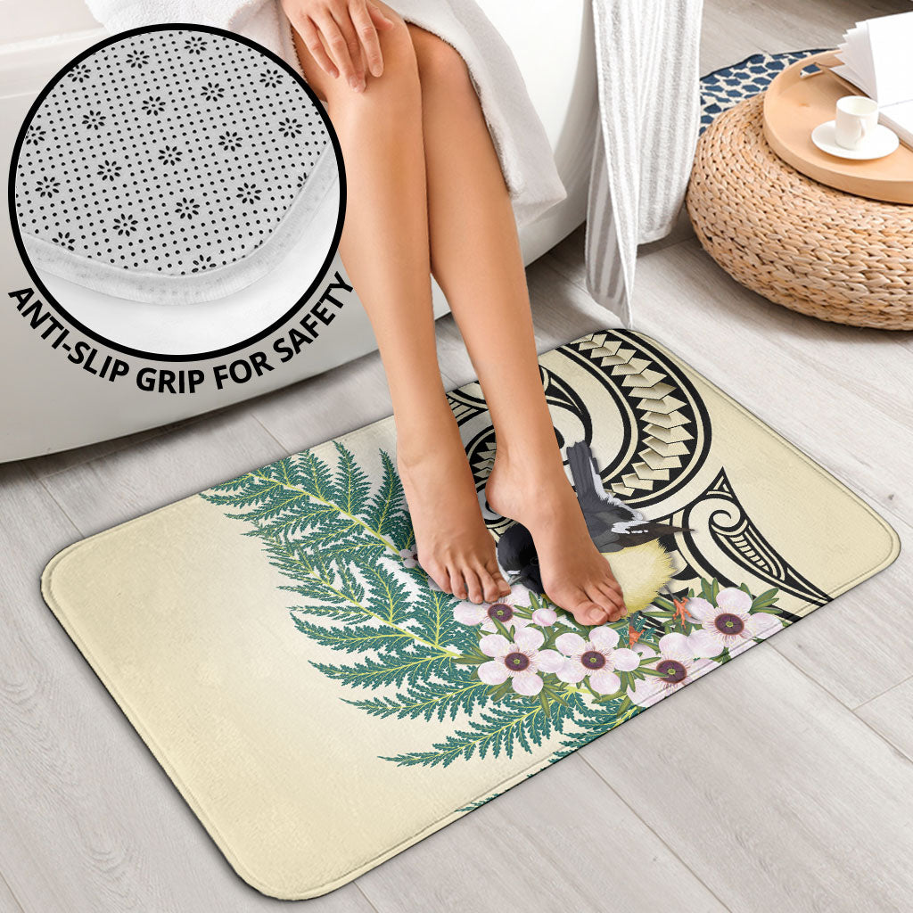 Endemic Tomtit New Zealand Bathroom Set Miromiro Manuka Silver Fern Maori Pattern