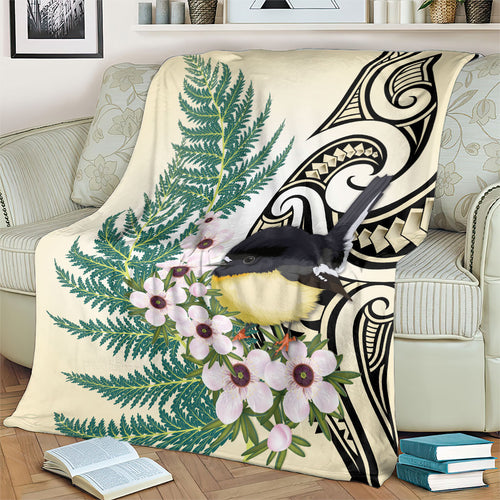 Endemic Tomtit New Zealand Blanket Miromiro Manuka Silver Fern Maori Pattern