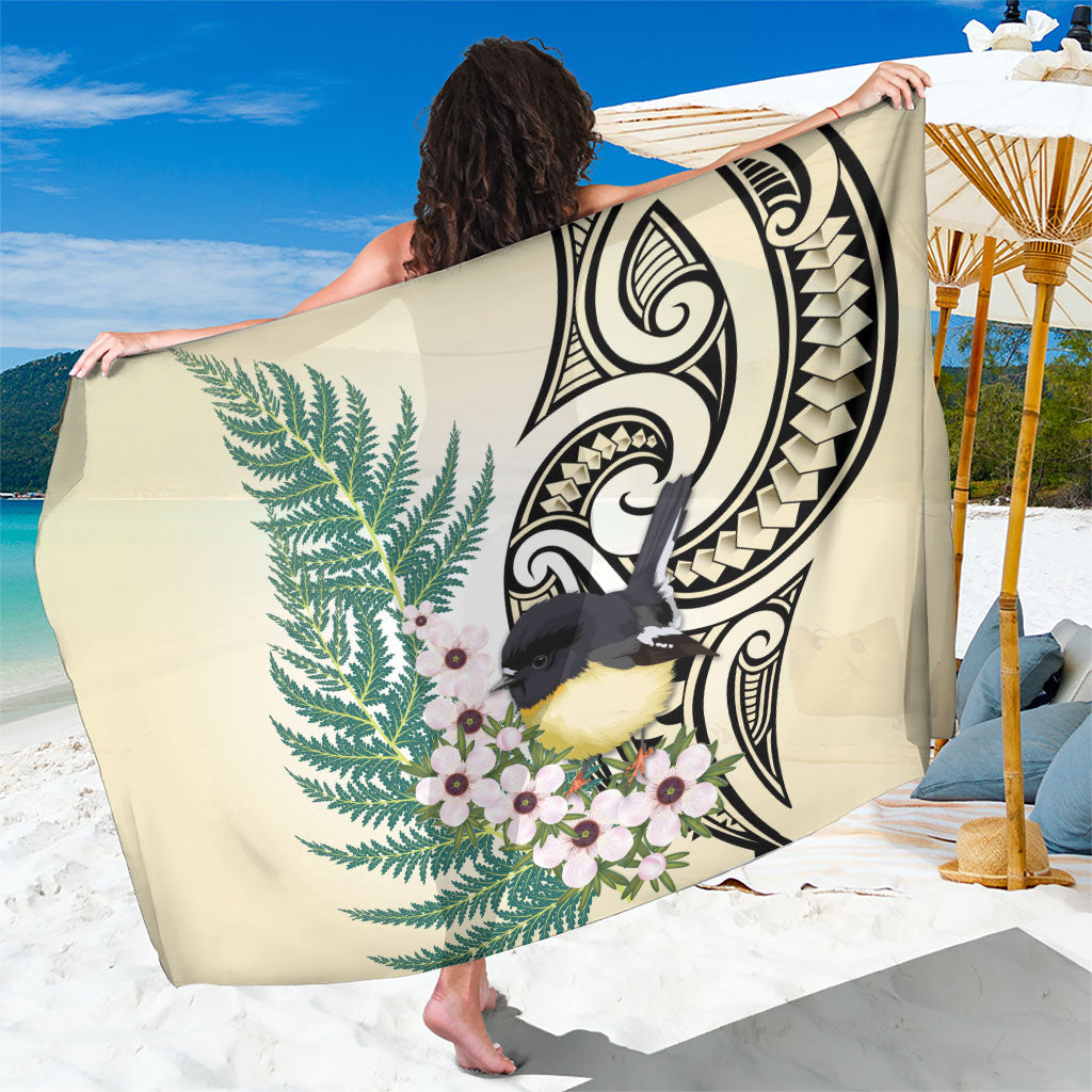 Endemic Tomtit New Zealand Sarong Miromiro Manuka Silver Fern Maori Pattern