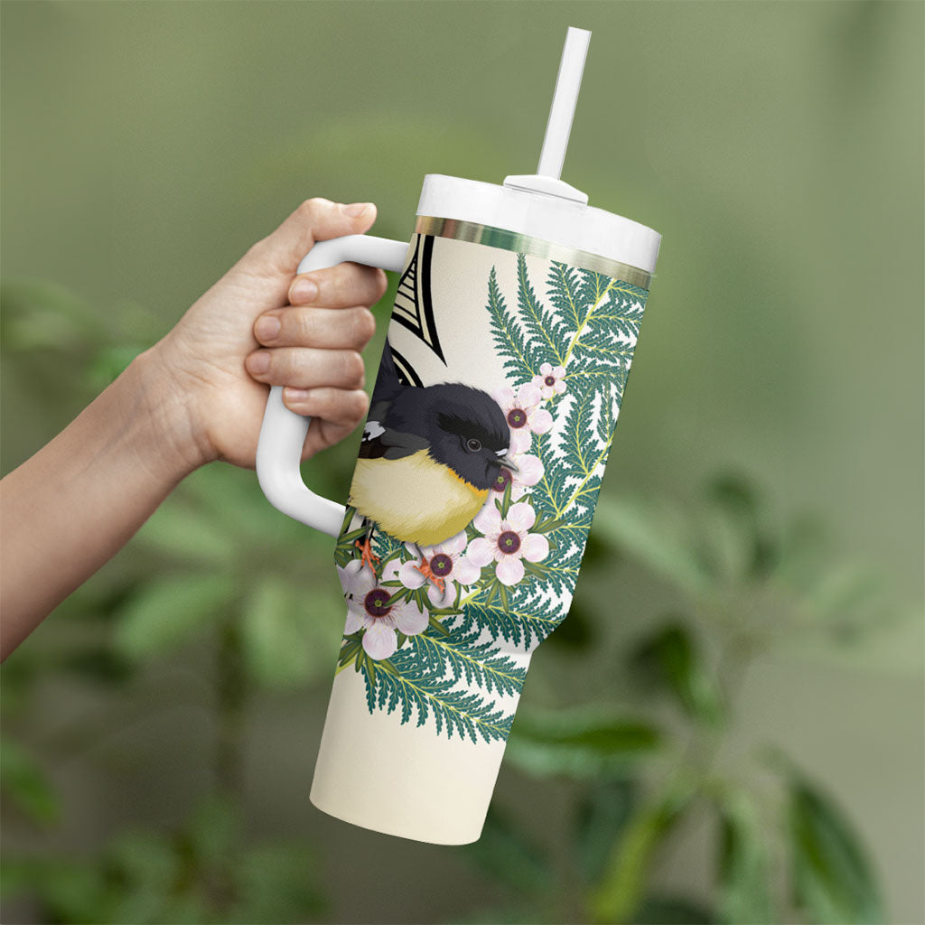 Endemic Tomtit New Zealand Tumbler With Handle Miromiro Manuka Silver Fern Maori Pattern
