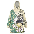 Endemic Tomtit New Zealand Wearable Blanket Hoodie Miromiro Manuka Silver Fern Maori Pattern